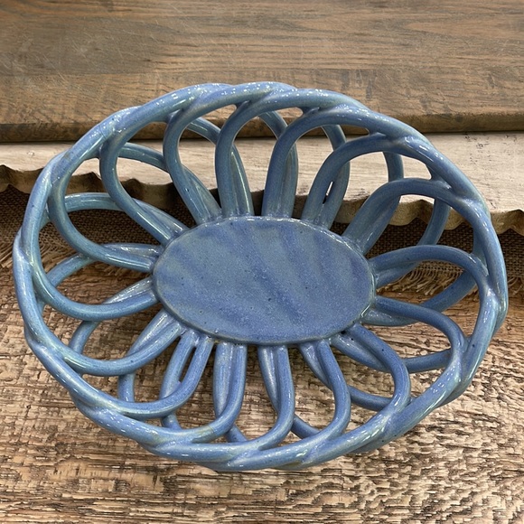 Stoneware Braided Basket - Picture 3 of 14
